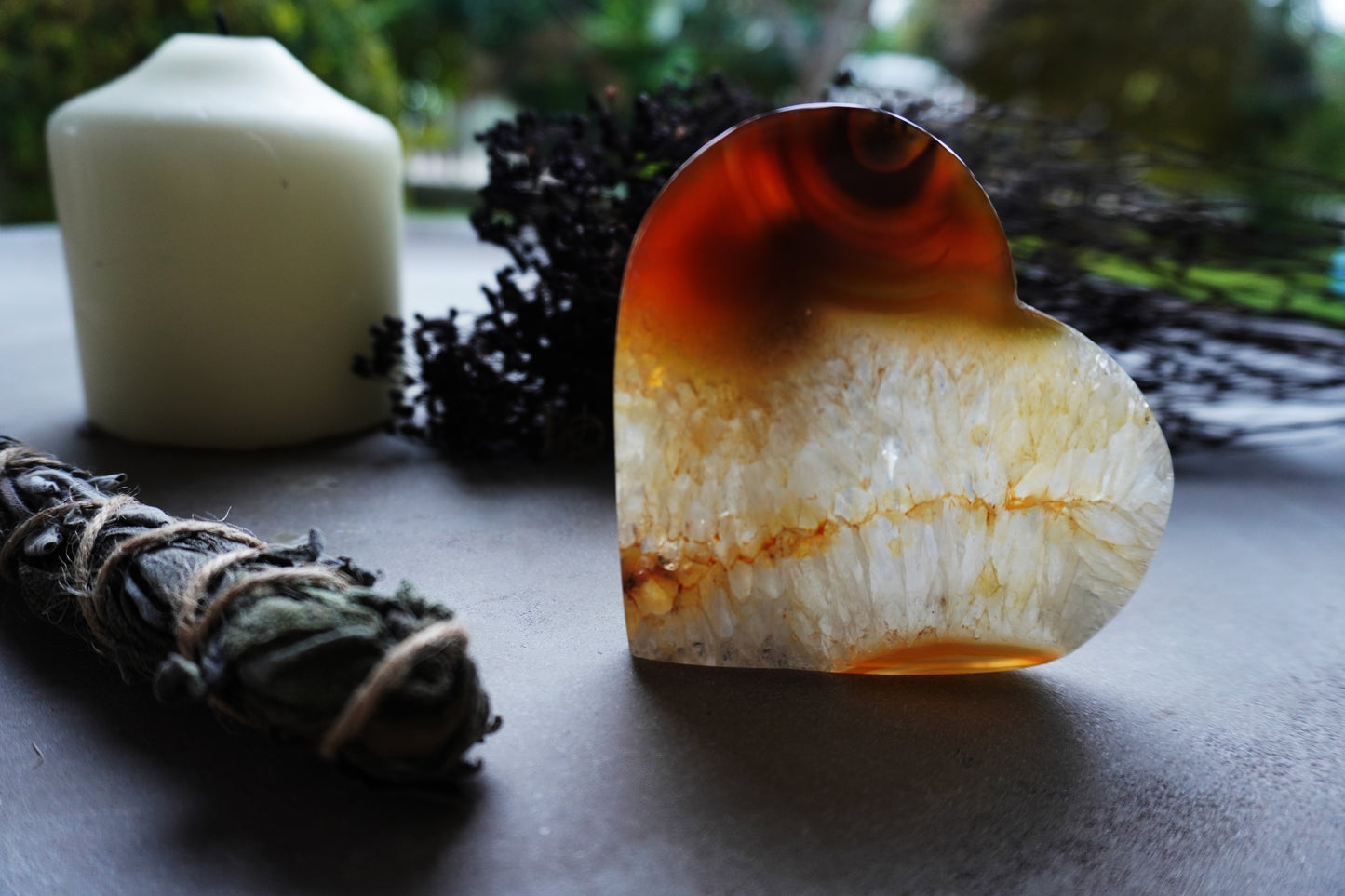 Achat Herz auf Metallständer