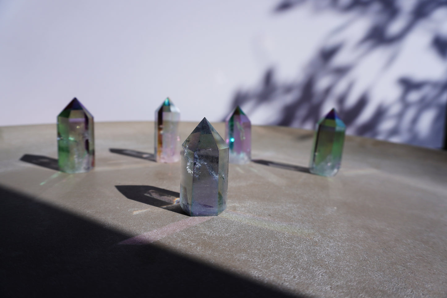 Dunkles Aura Bergkristall Türmchen - SALE