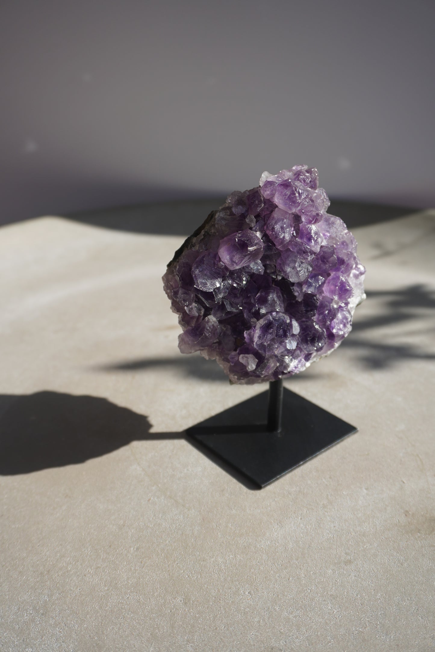 Amethyst auf Ständer