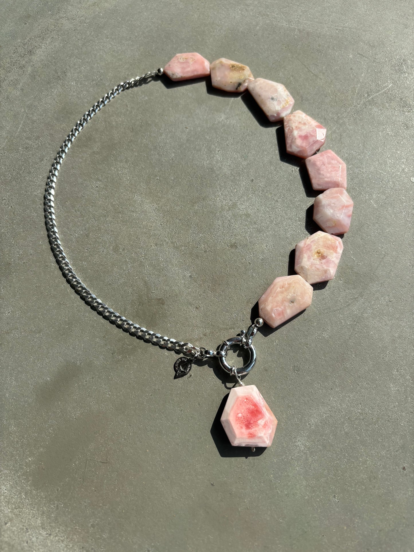 Statement Halskette mit rosa Andenopal