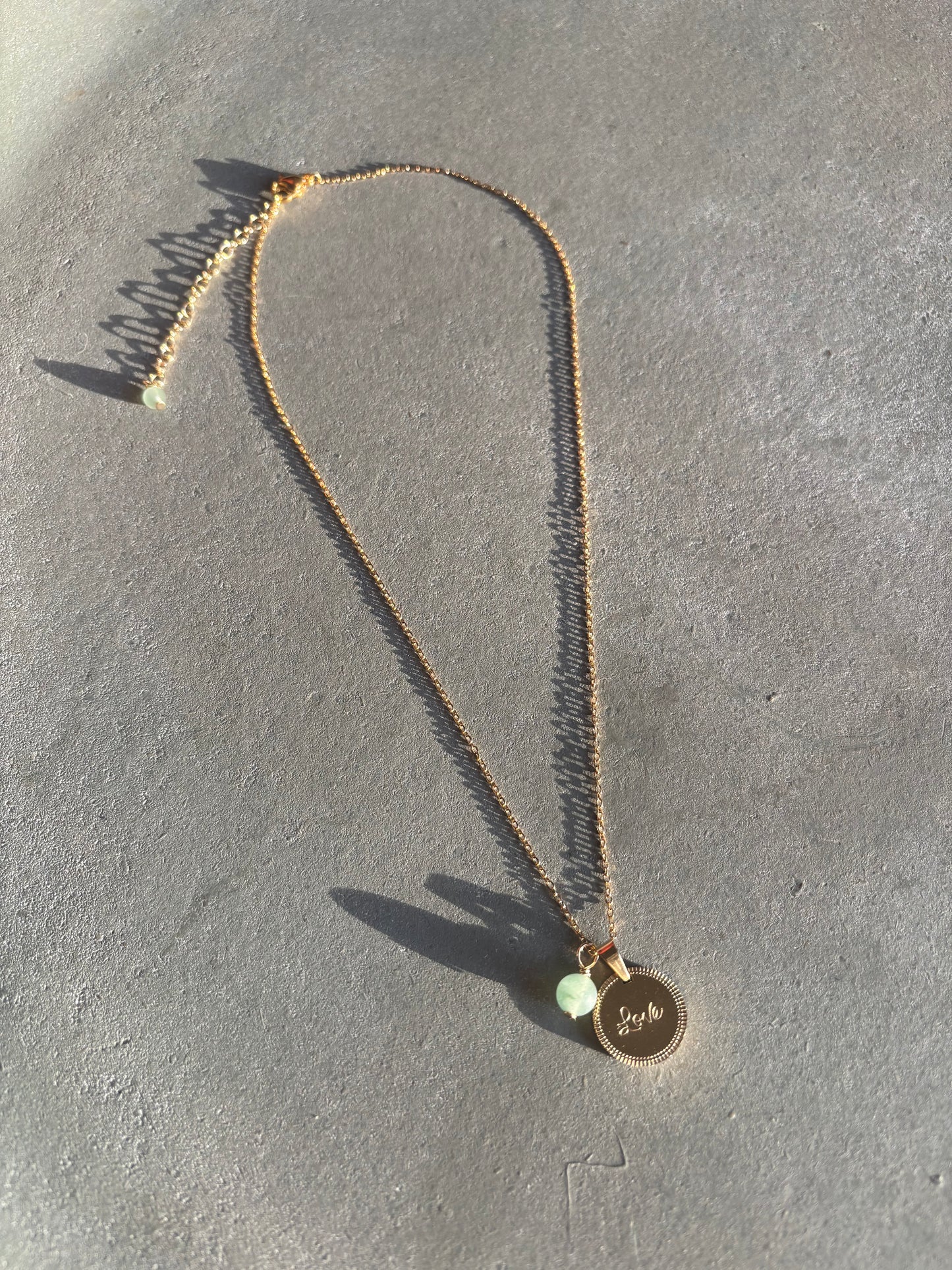 Halskette LOVE Gold