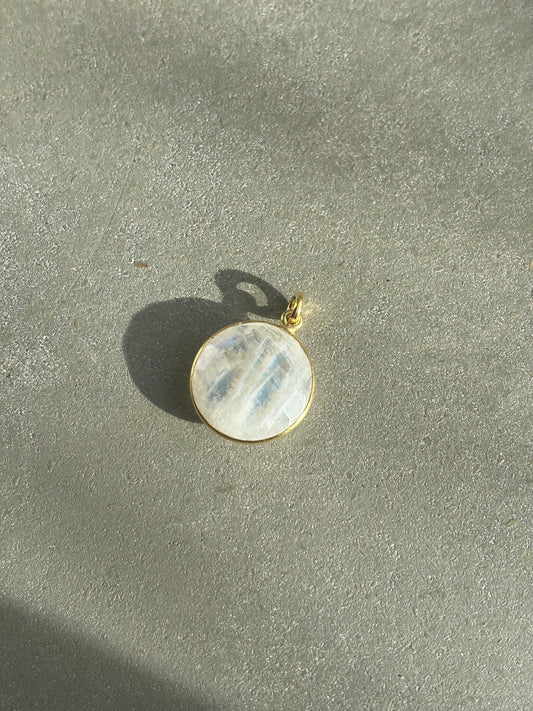 Labradorit weiß Anhänger Gold